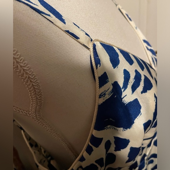 NWT ALEXIS for Target Botanical Tie Strap Asymmetrical Hem Dress Med, Blue/White - Picture 10 of 17